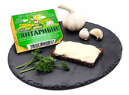 Сырок плавленый Янтарный с чесноком 45% жирности