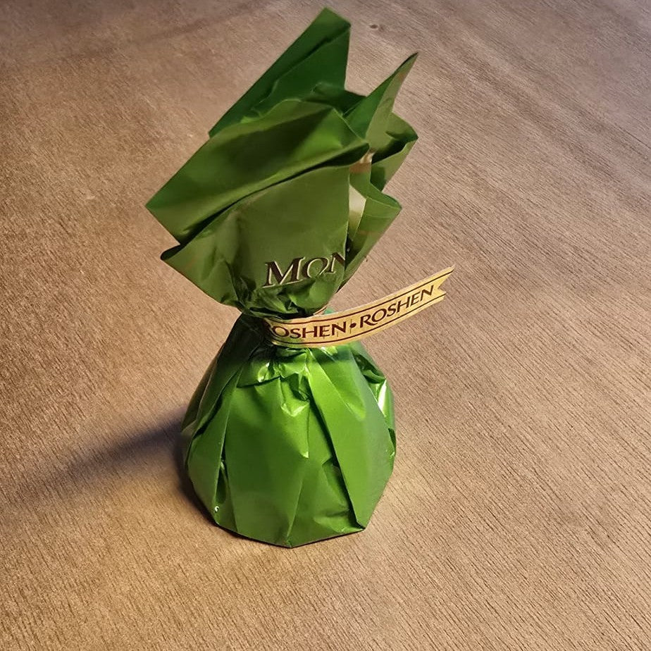 Roshen “Монблан” — крем-пралине с дроблёным лесным орехом